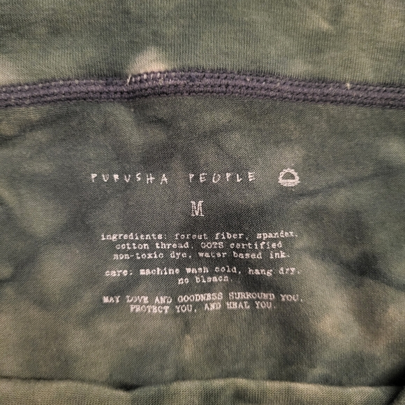 Purusha People Evergreen Retreat Set size Medium Boy Shorts + Ascent Top - Picture 6 of 9